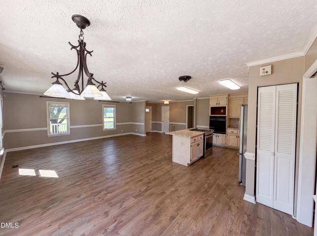 3043 Tom Geddie Road, Eastover, NC 28312