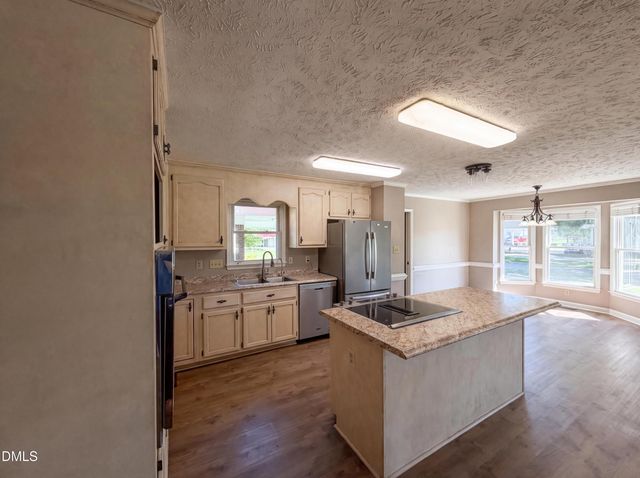 3043 Tom Geddie Road, Eastover, NC 28312