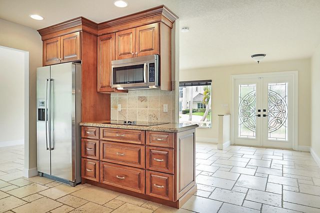 5110 NE 30th Avenue NE, Lighthouse Point, FL 33064