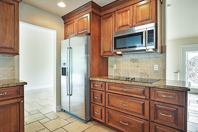 5110 NE 30th Avenue NE, Lighthouse Point, FL 33064