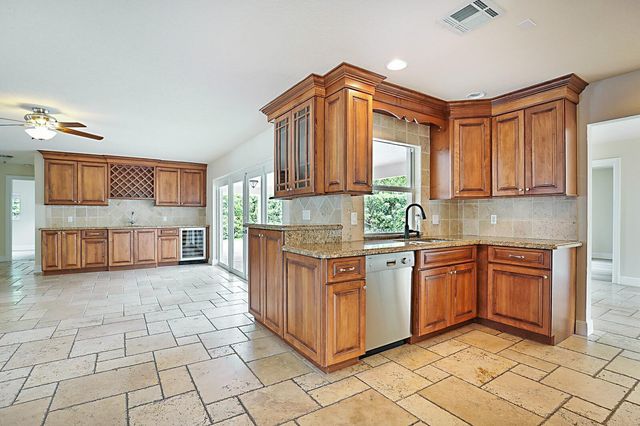 5110 NE 30th Avenue NE, Lighthouse Point, FL 33064