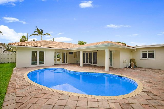 5110 NE 30th Avenue NE, Lighthouse Point, FL 33064