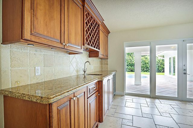 5110 NE 30th Avenue NE, Lighthouse Point, FL 33064