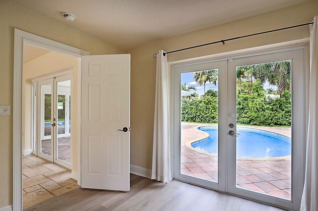 5110 NE 30th Avenue NE, Lighthouse Point, FL 33064