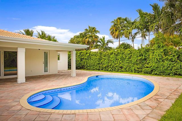 5110 NE 30th Avenue NE, Lighthouse Point, FL 33064