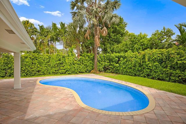 5110 NE 30th Avenue NE, Lighthouse Point, FL 33064