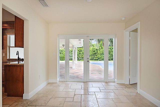 5110 NE 30th Avenue NE, Lighthouse Point, FL 33064