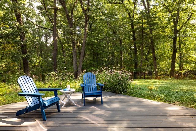 102 The Valley Rd, Concord, MA 01742