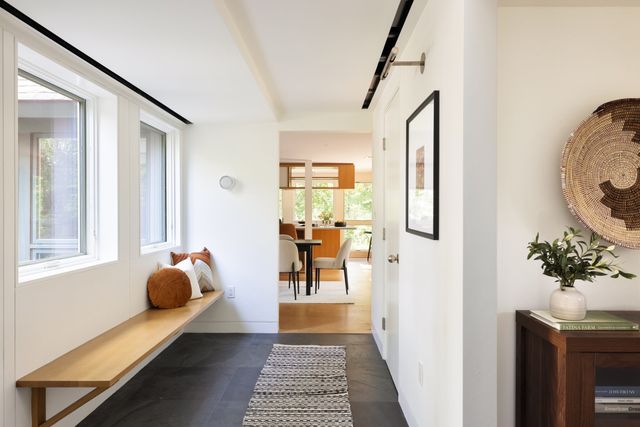 102 The Valley Rd, Concord, MA 01742