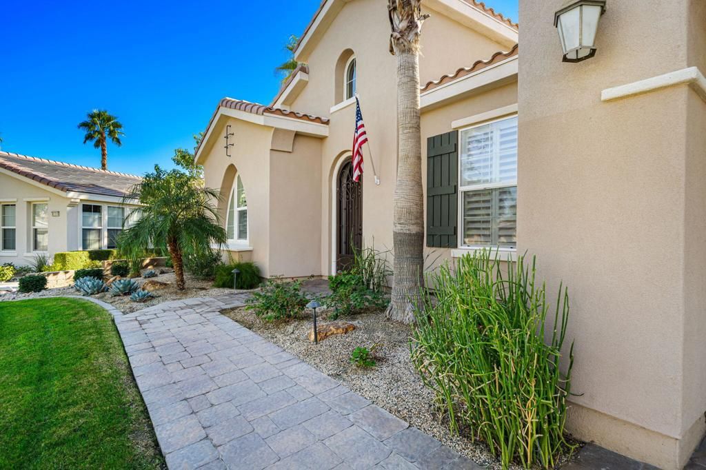 Image 4 of property listing at 81307 Jasmine Court, La Quinta, CA 92253