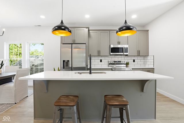 4623 Rookwood Avenue, Indianapolis, IN 46208