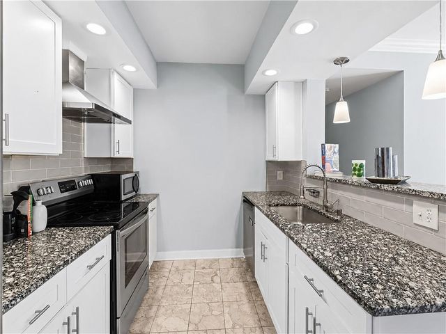 2161 Peachtree Road NE, Atlanta, GA 30309