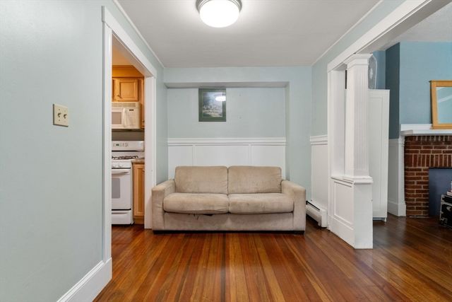 12 Monument Avenue 1, Boston, MA 02129