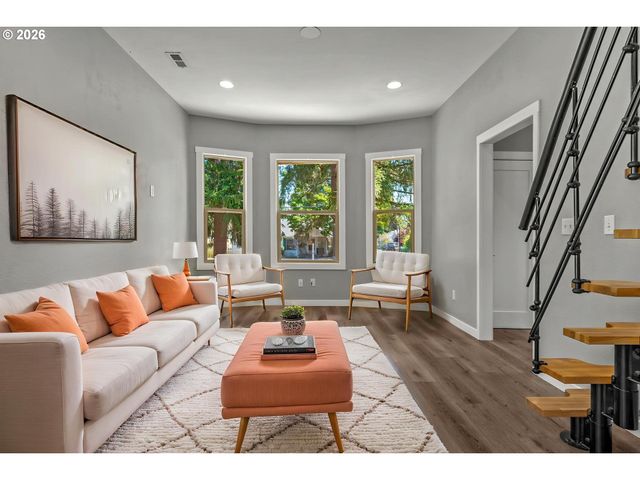 5725 Sw LOMBARD Ave, Beaverton, OR 97005