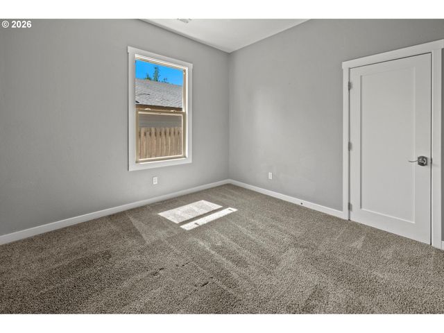 5725 Sw LOMBARD Ave, Beaverton, OR 97005