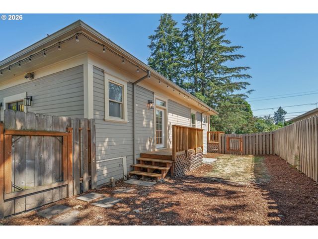 5725 Sw LOMBARD Ave, Beaverton, OR 97005