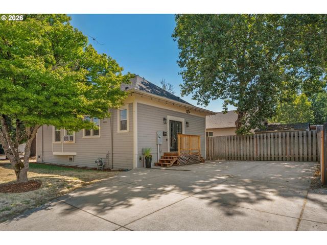 5725 Sw LOMBARD Ave, Beaverton, OR 97005