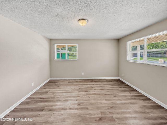 5233 DALLEN LEA Drive, Jacksonville, FL 32208