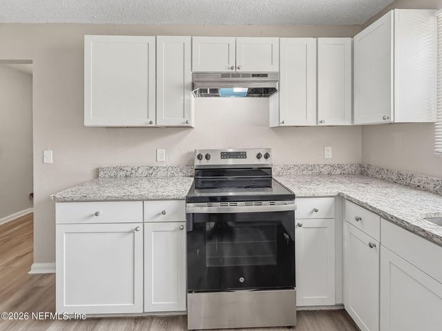 5233 DALLEN LEA Drive, Jacksonville, FL 32208