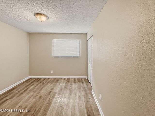 5233 DALLEN LEA Drive, Jacksonville, FL 32208