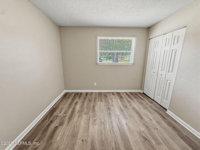 5233 DALLEN LEA Drive, Jacksonville, FL 32208