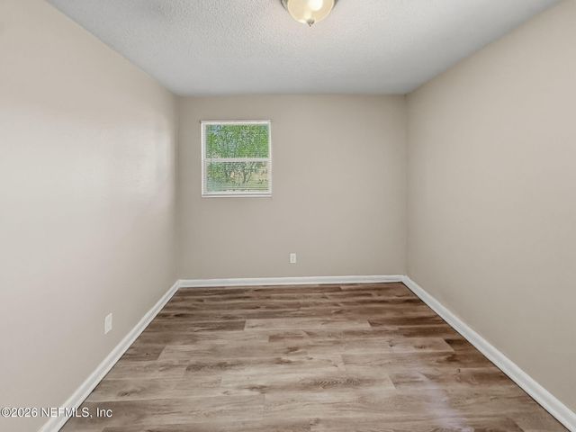 5233 DALLEN LEA Drive, Jacksonville, FL 32208