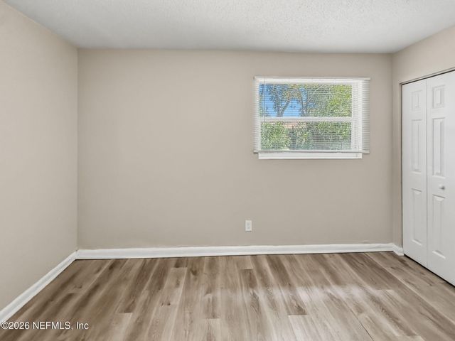 5233 DALLEN LEA Drive, Jacksonville, FL 32208