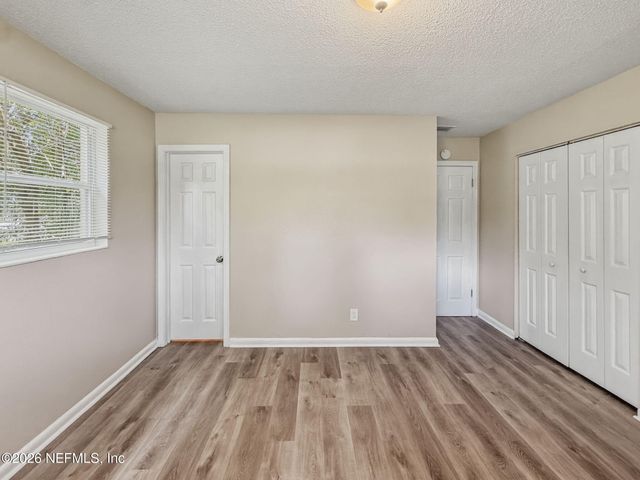 5233 DALLEN LEA Drive, Jacksonville, FL 32208