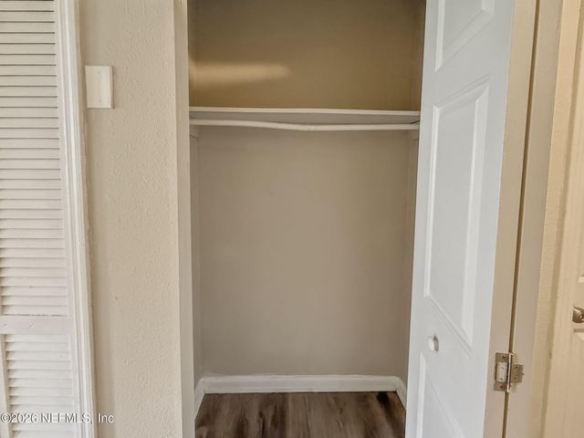 5233 DALLEN LEA Drive, Jacksonville, FL 32208