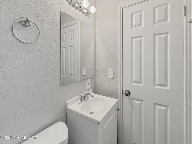 5233 DALLEN LEA Drive, Jacksonville, FL 32208