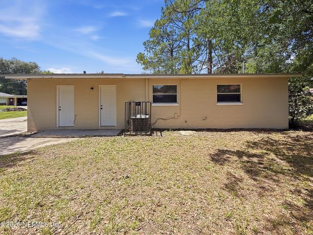 5233 DALLEN LEA Drive, Jacksonville, FL 32208
