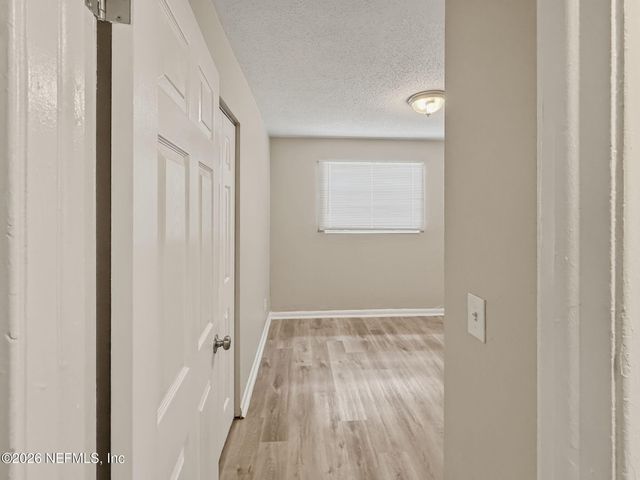 5233 DALLEN LEA Drive, Jacksonville, FL 32208