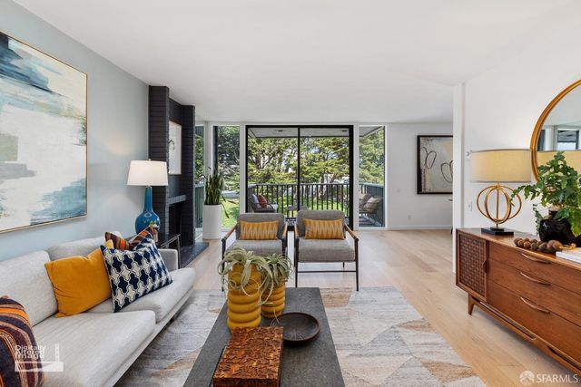 5004 Diamond Heights Boulevard, San Francisco, CA 94131