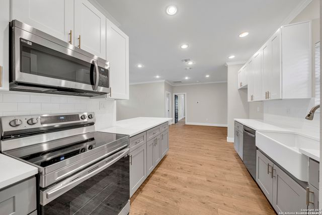 4130 Moana, San Antonio, TX 78218