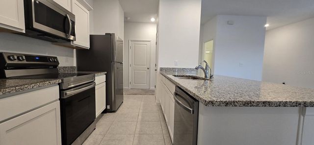 452 HENNEPIN LOOP, Lake Wales, FL 33898