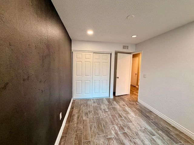 2307 Fair Oak Court, Escondido, CA 92026