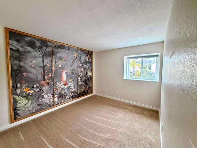 2307 Fair Oak Court, Escondido, CA 92026
