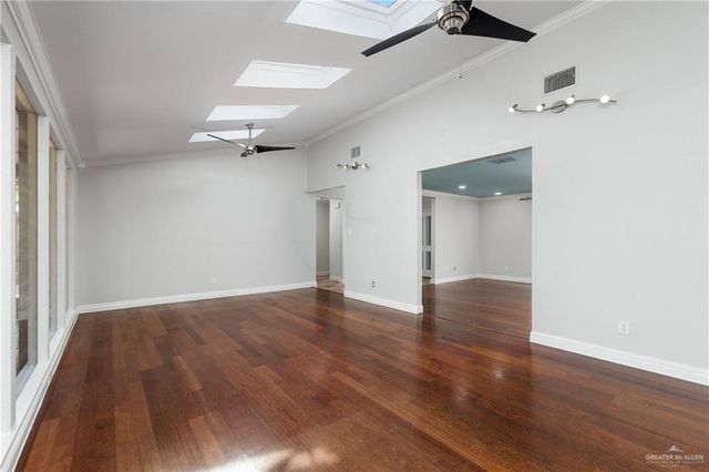 1500 Marigold Avenue, Mcallen, TX 78501