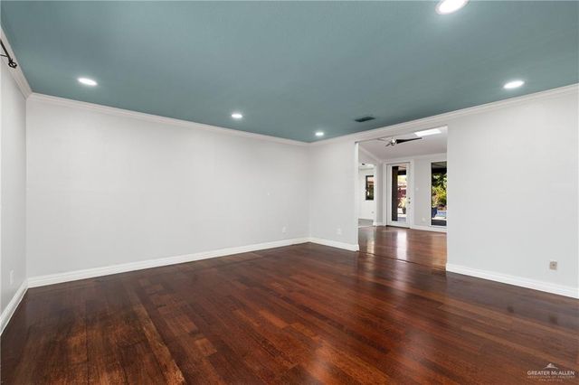 1500 Marigold Avenue, Mcallen, TX 78501