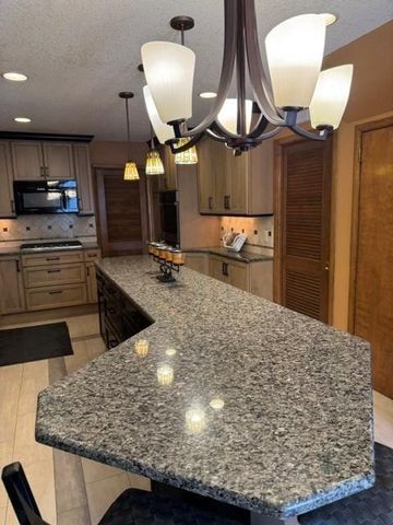 1665 5th Street NW, New Brighton, MN 55112