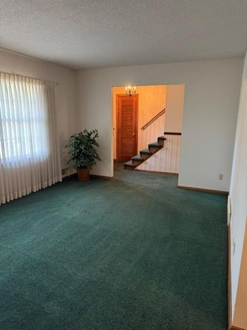 1665 5th Street NW, New Brighton, MN 55112