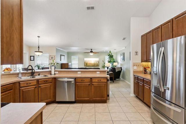 10418 VISTA PINES LOOP, Clermont, FL 34711