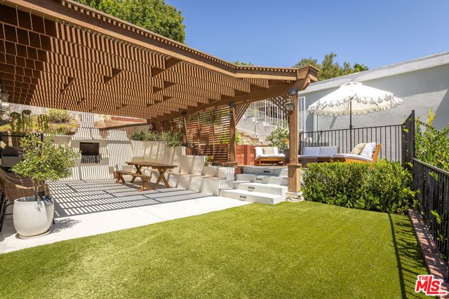 4069 Murietta Avenue, Sherman Oaks, CA 91423