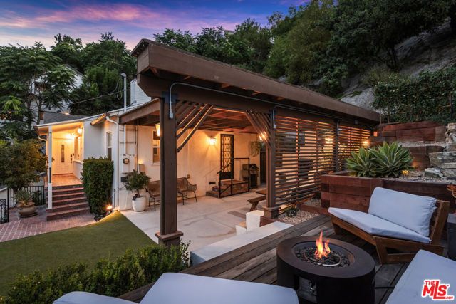 4069 Murietta Avenue, Sherman Oaks, CA 91423