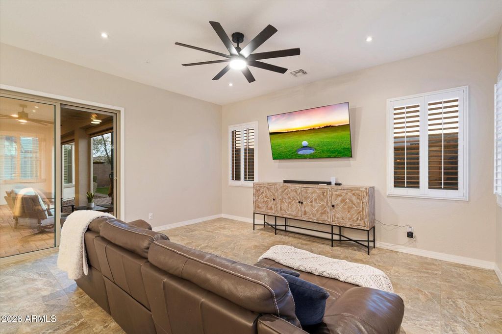 Image 18 of property listing at 32116 N 127TH Drive, Peoria, AZ 85383