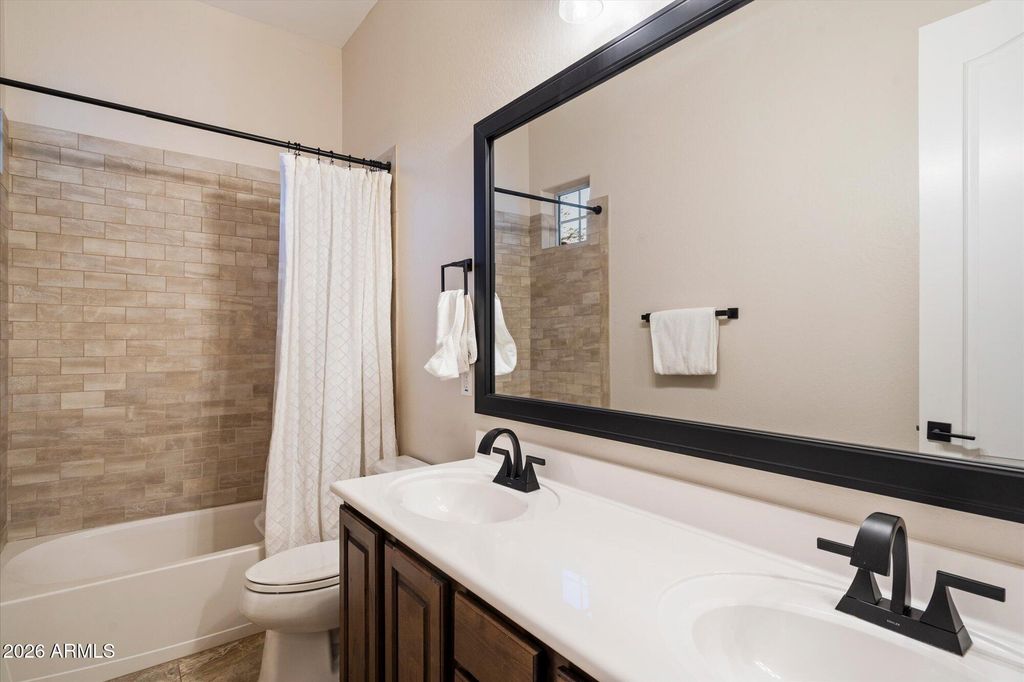 Image 27 of property listing at 32116 N 127TH Drive, Peoria, AZ 85383