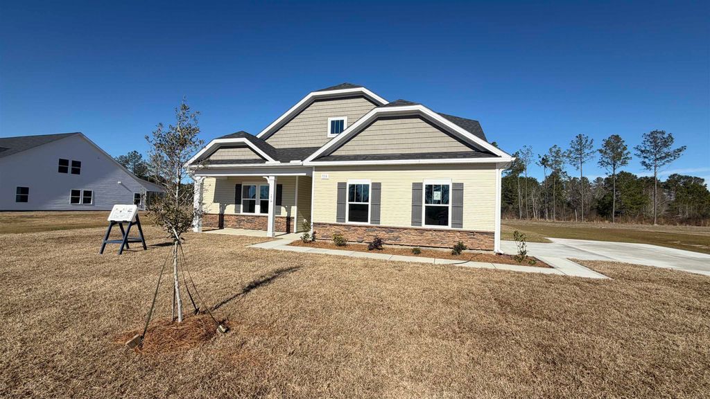 160 Furnies Place, Loris, SC 29569