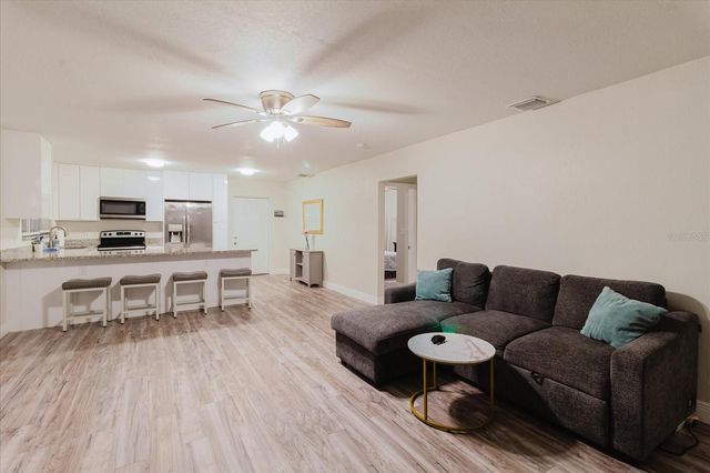 7800 WASHINGTON STREET, Port Richey, FL 34668