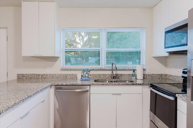 7800 WASHINGTON STREET, Port Richey, FL 34668