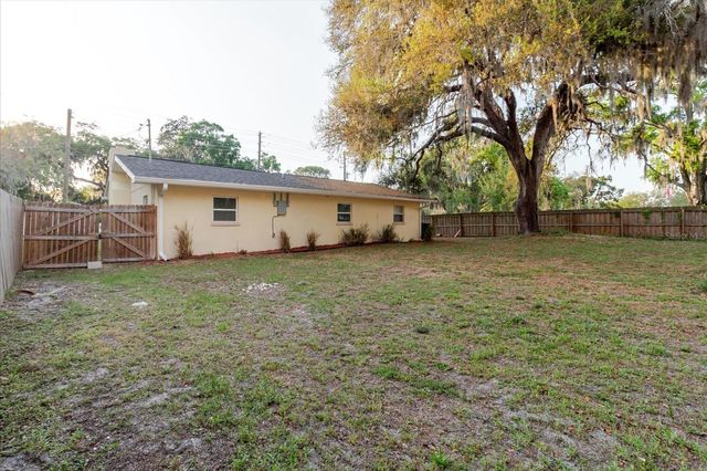 7800 WASHINGTON STREET, Port Richey, FL 34668